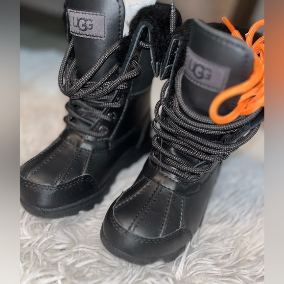 Ugg’s butte boots